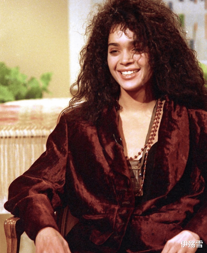 “马王”杰森莫玛:28岁爆红全球,抛弃54岁初恋前妻,曾情比金坚