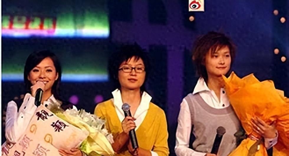 曾是超女冠军,却因整容失败像“怪物”,全身只剩下眼珠是自己的