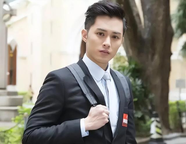 姚明|港姐冠军6年姐弟恋疑玩完,男方取关删除互动,再见不是朋友?