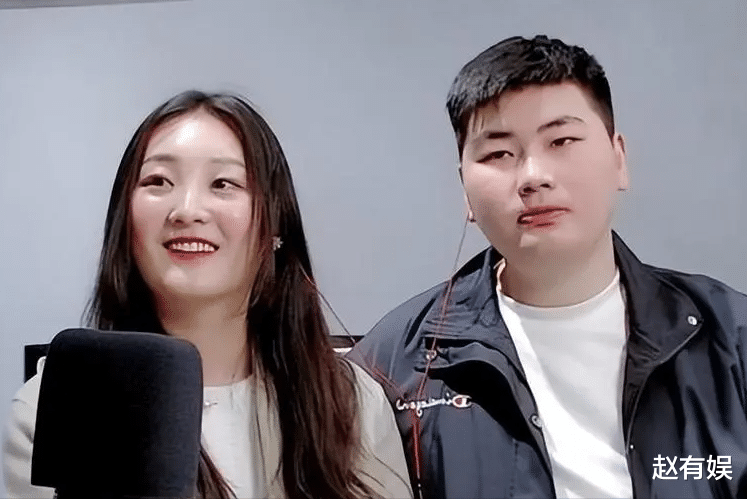 |陈萌独自去做产假，手拿B超单沉默不语，发文24字评价朱小伟