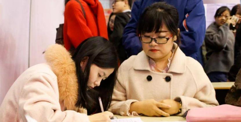 招聘|“断子绝孙招聘法”兴起，应届毕业生被某些大厂频频套路