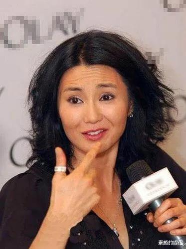 张曼玉|张曼玉：越老越糊涂，退圈分明是自己年龄大过时，却说是别人的错