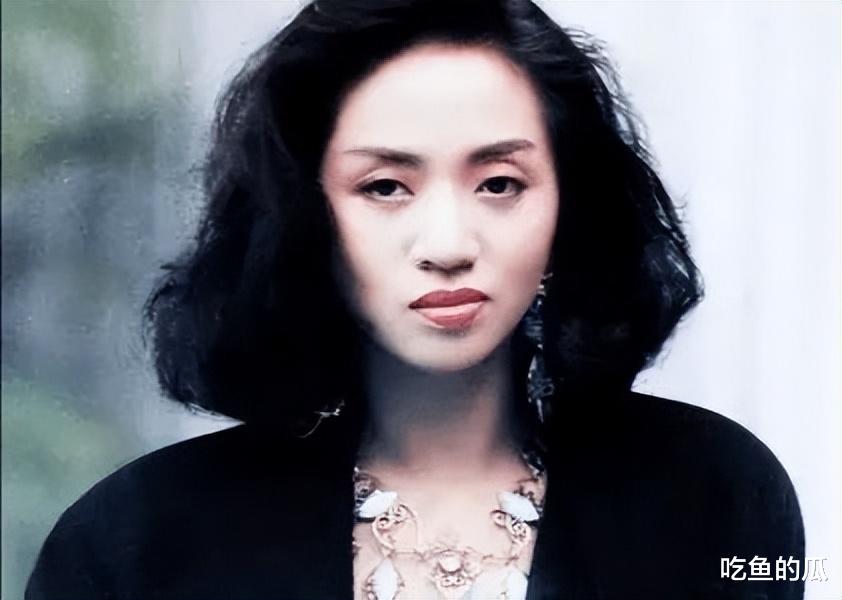 梅艳芳的癌症明明可以治愈，她为何拒绝治疗，40岁就遗憾离世？