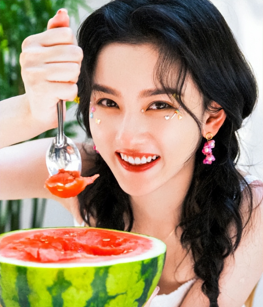 官方出手调查宋祖儿,黑历史一箩筐的她,不是表面上那么傻白甜