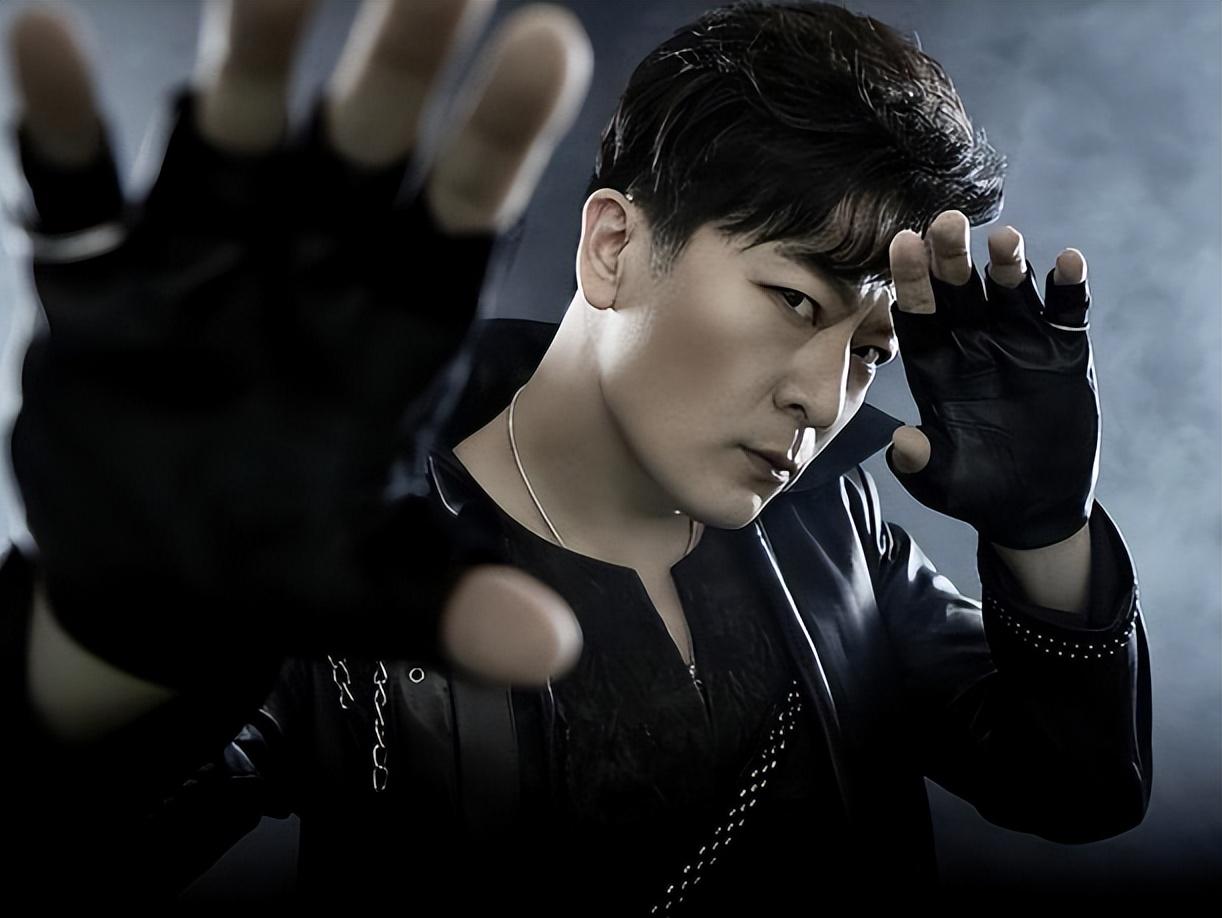 “摆渡人”赵吏的消失,是娱乐圈的损失和悲哀!