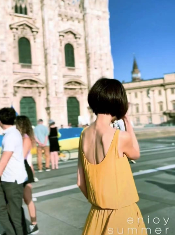 陈鲁豫现身意大利，头身比例怪异，称从不吃主食