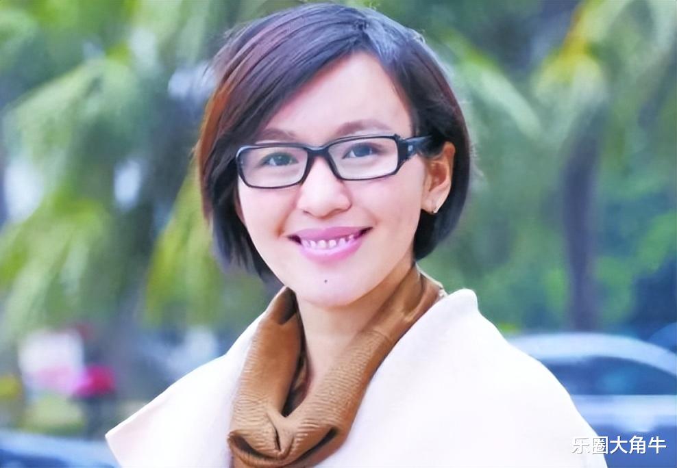 欧阳夏丹：主持《新闻联播》9年，三年前突然消失，背后有何隐情