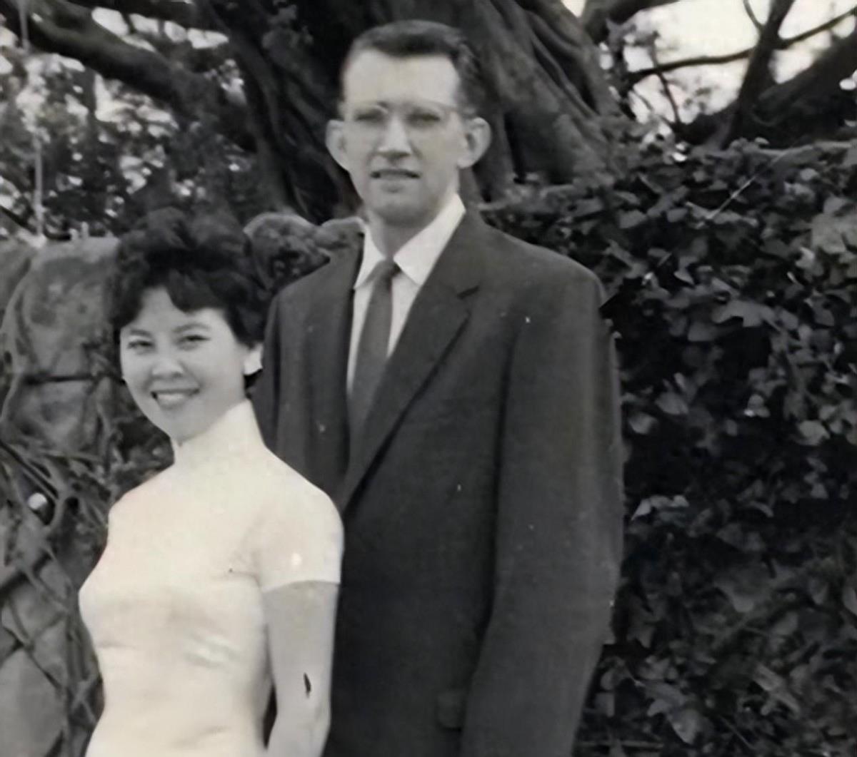 费翔|春晚“第一美男”,首次登台被封杀14年,年过60至今未婚!