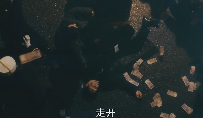 央视《繁花》收视率炸了,打了多少资方的脸,胡歌又赌对了