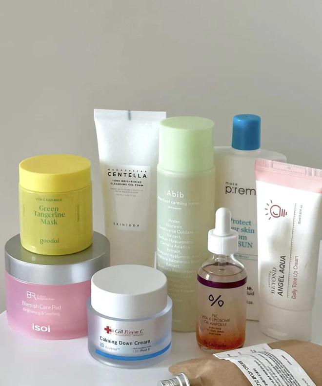 慧乔呐！在人均唇膏糊脸的韩国当特立独行的散粉女人，很辛苦吧…