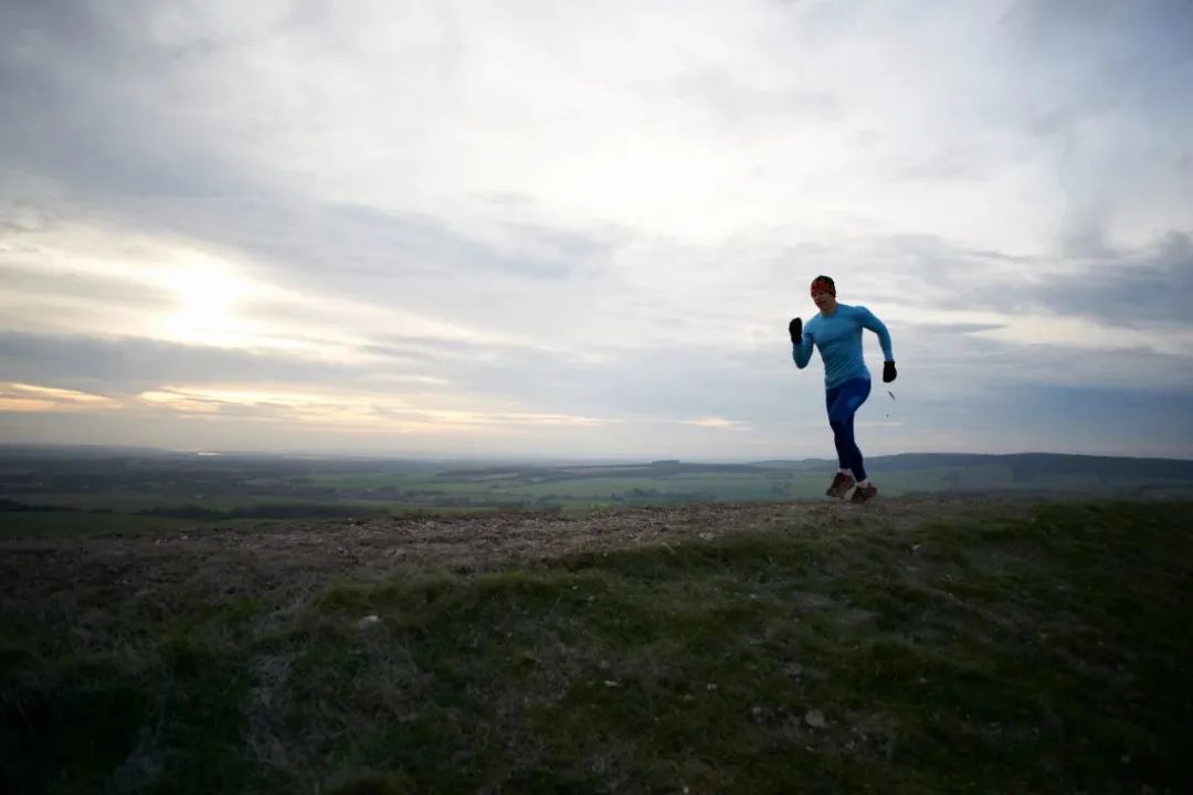 睡眠|跑步3年花完35万积蓄,当热爱变成疯狂,值得吗?