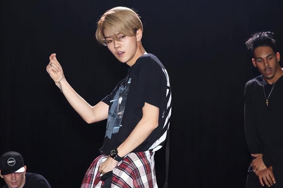 “曾红得发紫，现无戏可拍”的4位明星，魏大勋上榜，他最为可惜