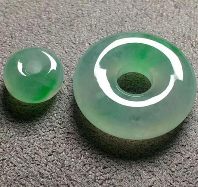 翡翠|十方和气精神爽,四海同心道眼明!翡翠同心扣有哪些寓意?