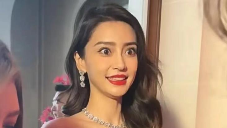 Angelababy被质疑两年前便入邪教，除了P掉眼睛，更多细节见端倪