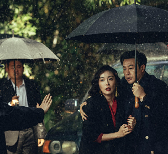 从爆红到“打回原形”，高叶只用了半年，终是步了张小斐的后尘