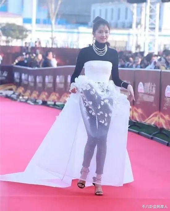 赵丽颖|娱乐圈“土妞”逆袭记:从赵丽颖到关晓彤,都有一个共同点