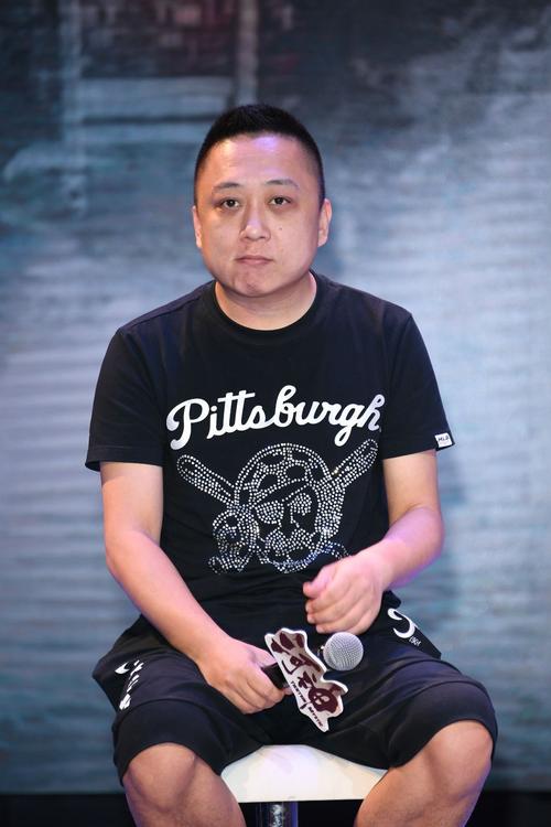 鬼吹灯是一个老人所写?答案:是他!