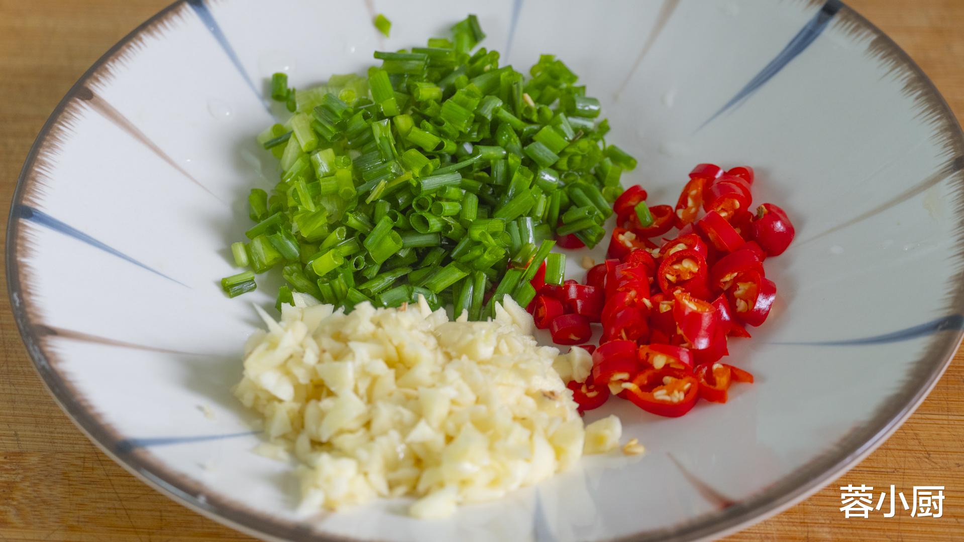 |建议女人,多善待自己,少喝奶茶多吃6道菜,脸色红润,精神饱满