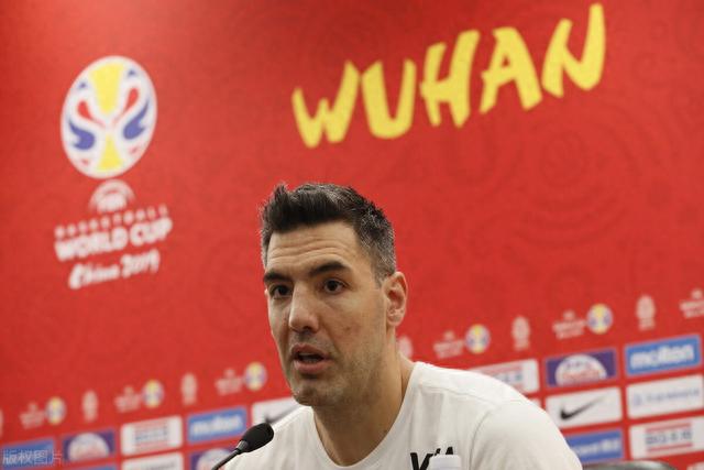 斯科拉:你们的球员找工作太容易了,最坏也只是换个球队而已