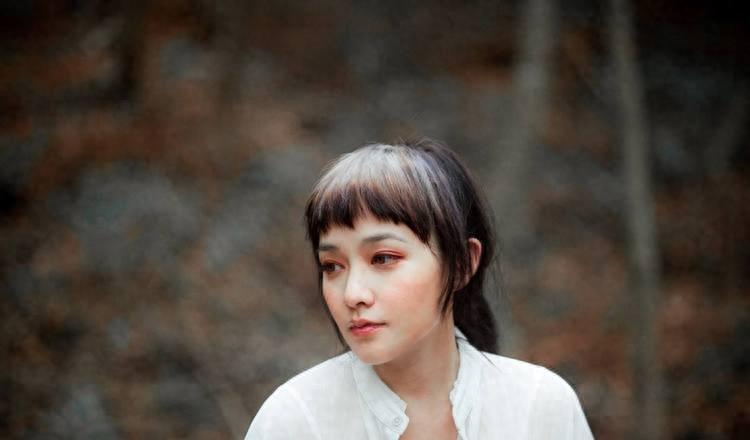 为男友摘子宫,剃寸头打舌环,从影后到魔女:45岁后竟靠嗑药度余生