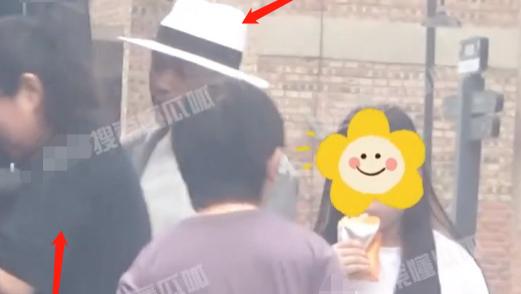 林青霞|没分！王宝强开大G带长辈出游，儿女与冯清并坐，王子豪满脸愁容