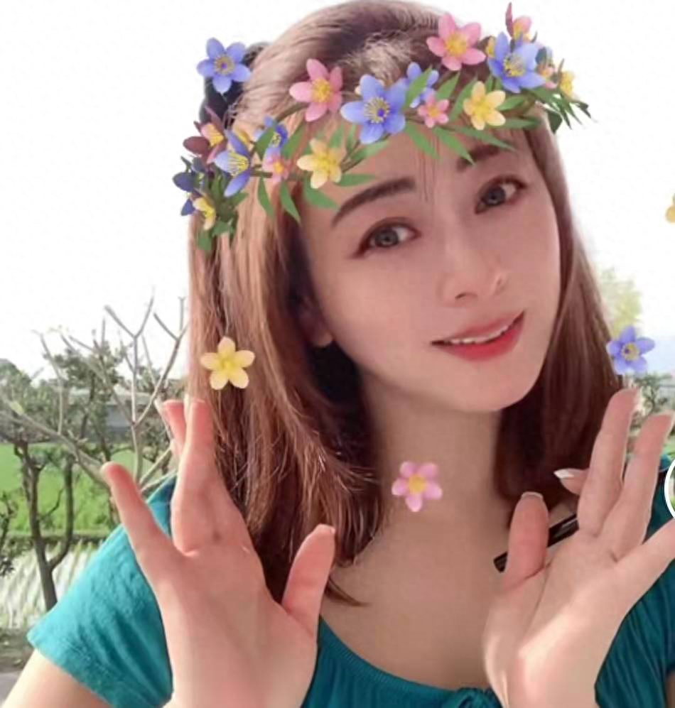 李婷宜错过小燕子意难平，直播间大哭，透露被林心如经纪人套路了