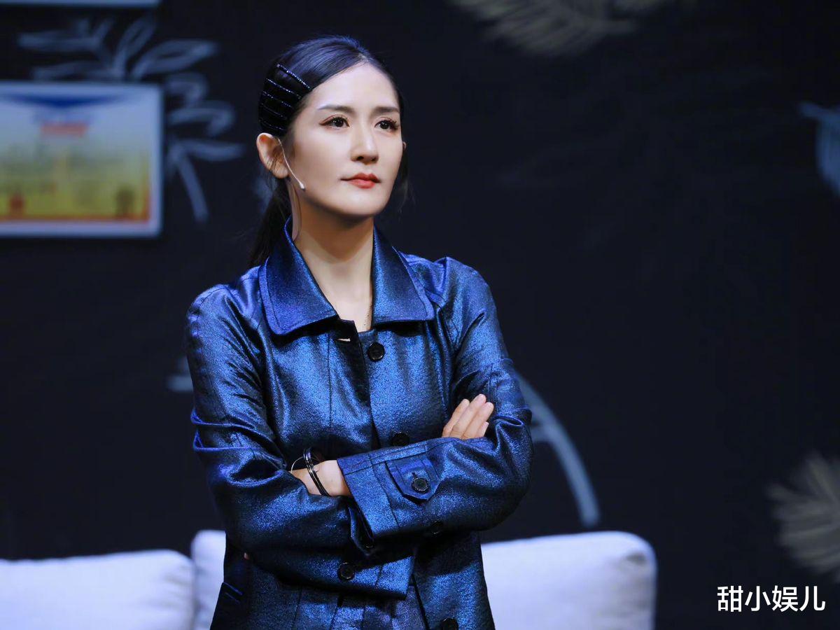 谢娜|被芒果台“弃用”后,42岁谢娜近况曝光,过得好不好看脸就知道