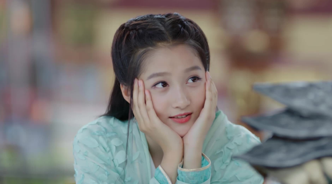 拍一部扑一部，她把所有运气都用来跟顶流谈恋爱了？