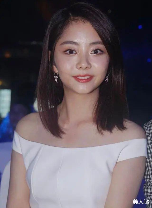 滤镜 谭松韵太实在了吧！无修生图不p就直接发出来！谁敢相信她32岁？