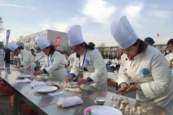 厨师|高工资职业，厨师是获得高额薪资的幸运儿！
