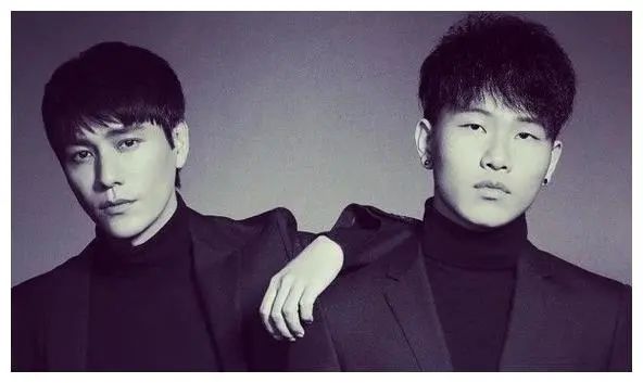 陈坤|陈坤儿子晒家人合影!长居国外生活优渥,陈尊佑身世似乎有了答案