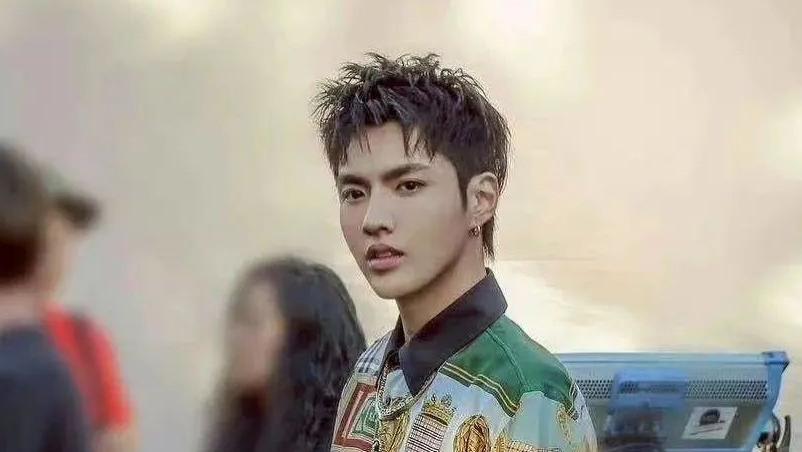 张柏芝|阿签减刑成功？张柏芝三胎生父？胖冰戛纳翻车？李诞被封杀？巩俐艳压群芳？