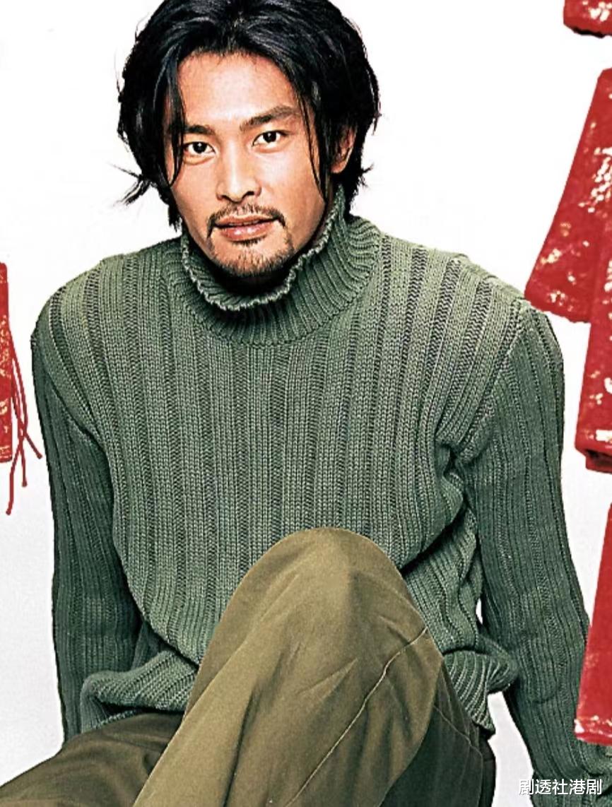 近况曝光！知名男星化身中年型佬，娶混血妻今更转行做特技化妆师