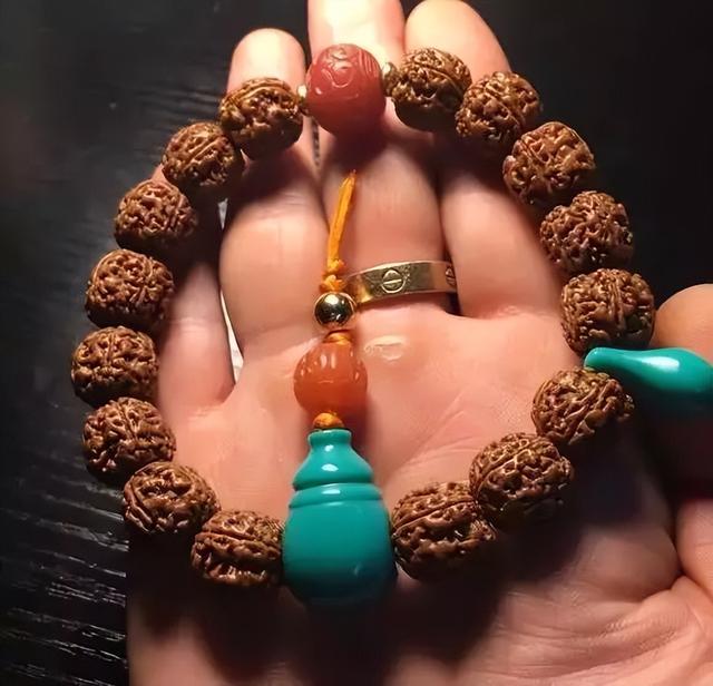 文玩|看看你的手串,就知道你是什么样的人!