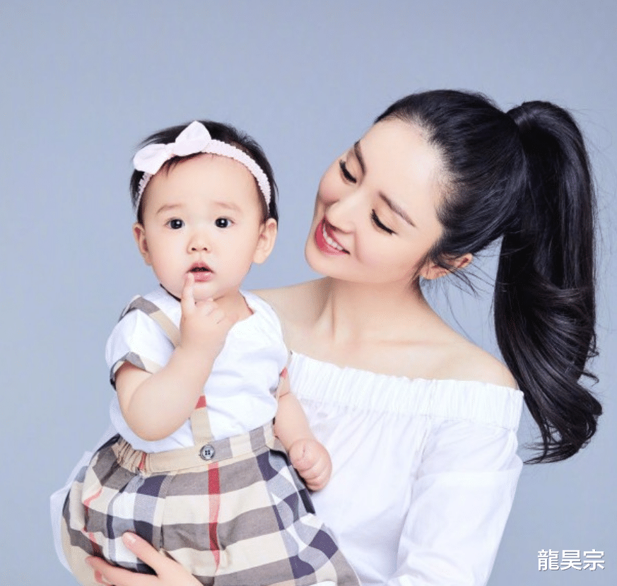 董璇|一张照片,扯下了董璇最后一丝“体面”!