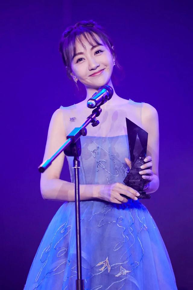 杨蓉|香艳女明星杨蓉