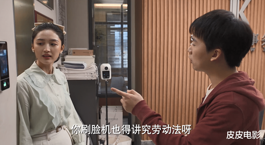 律师|开播拿下3个收视冠军，央视这副牌，打出四个二，国剧出爆款了