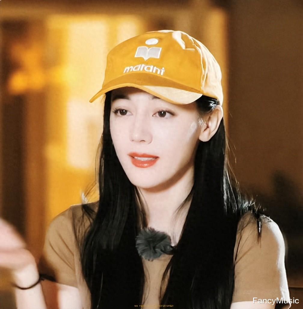 迪丽热巴表妹上节目,颜值高不输热巴,网友断言称:红不了!