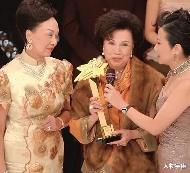 梁舜燕|她擅演上等人,是香港第一电视女士,曾给汪明荃当老师,契仔李克勤