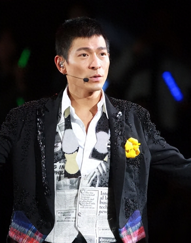 纸包不住火,刘德华和赖文慧只需要一张结婚证,但这永远不会实现