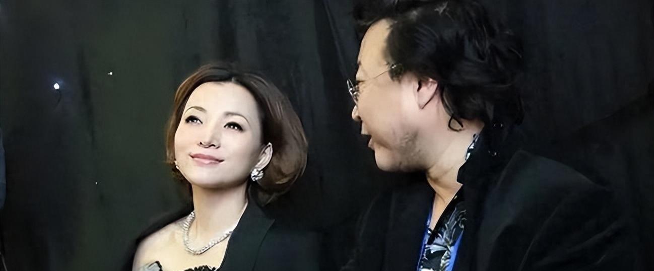 密春雷再被执行5亿总计12亿, 董卿:当初谈恋爱被利用了