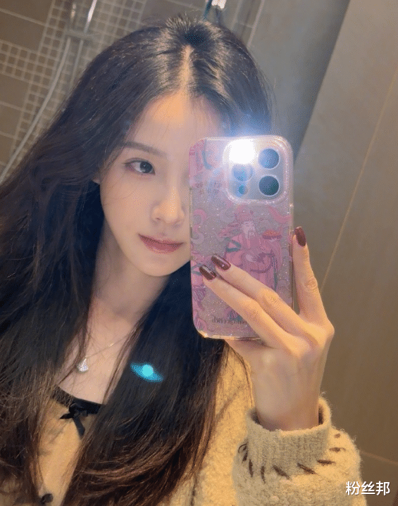 收入靠收房租吃利息,周二珂合约4个月后到期,表态肯定不会续约