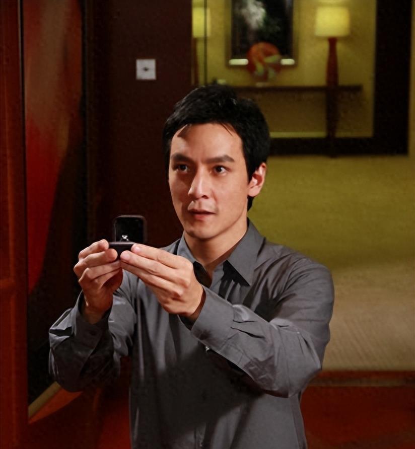 脸部塌方、发腮油腻，这些曾经迷倒万千少女的男神你还记得吗？