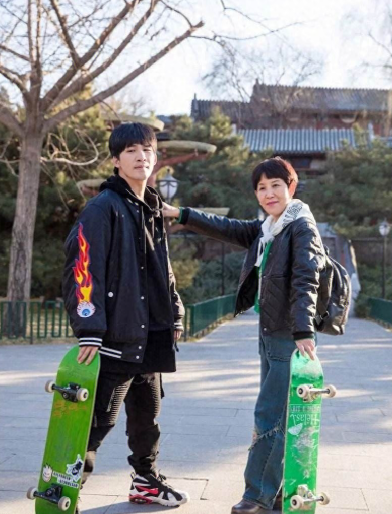 大张伟：妻子化妆像张曼玉，不化妆像姜昆，他为这句话付出了代价