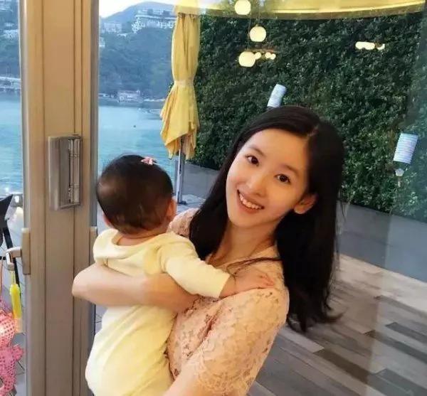 章泽天|刘强东的神秘公子,坐拥百亿,生母成谜?