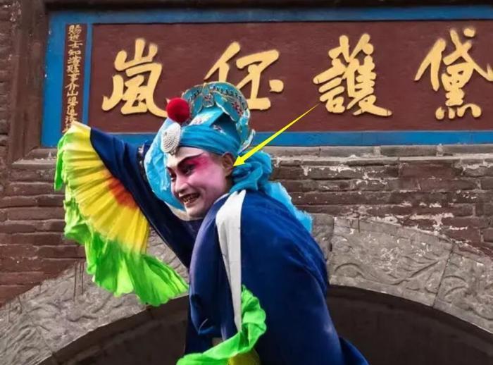 张涛|主持人张涛猝逝,五一做了3份兼职,留上亿身家不到32岁!