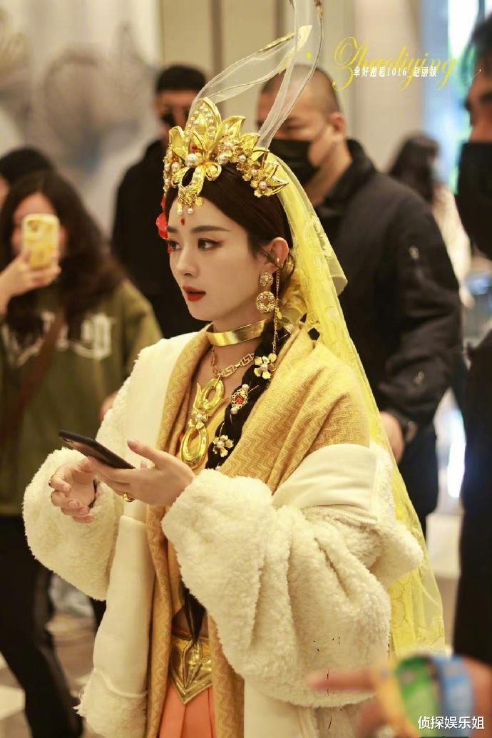 赵丽颖|赵丽颖《萌探3》路透照,cos公孙离变异域公主,明艳灵动太美了
