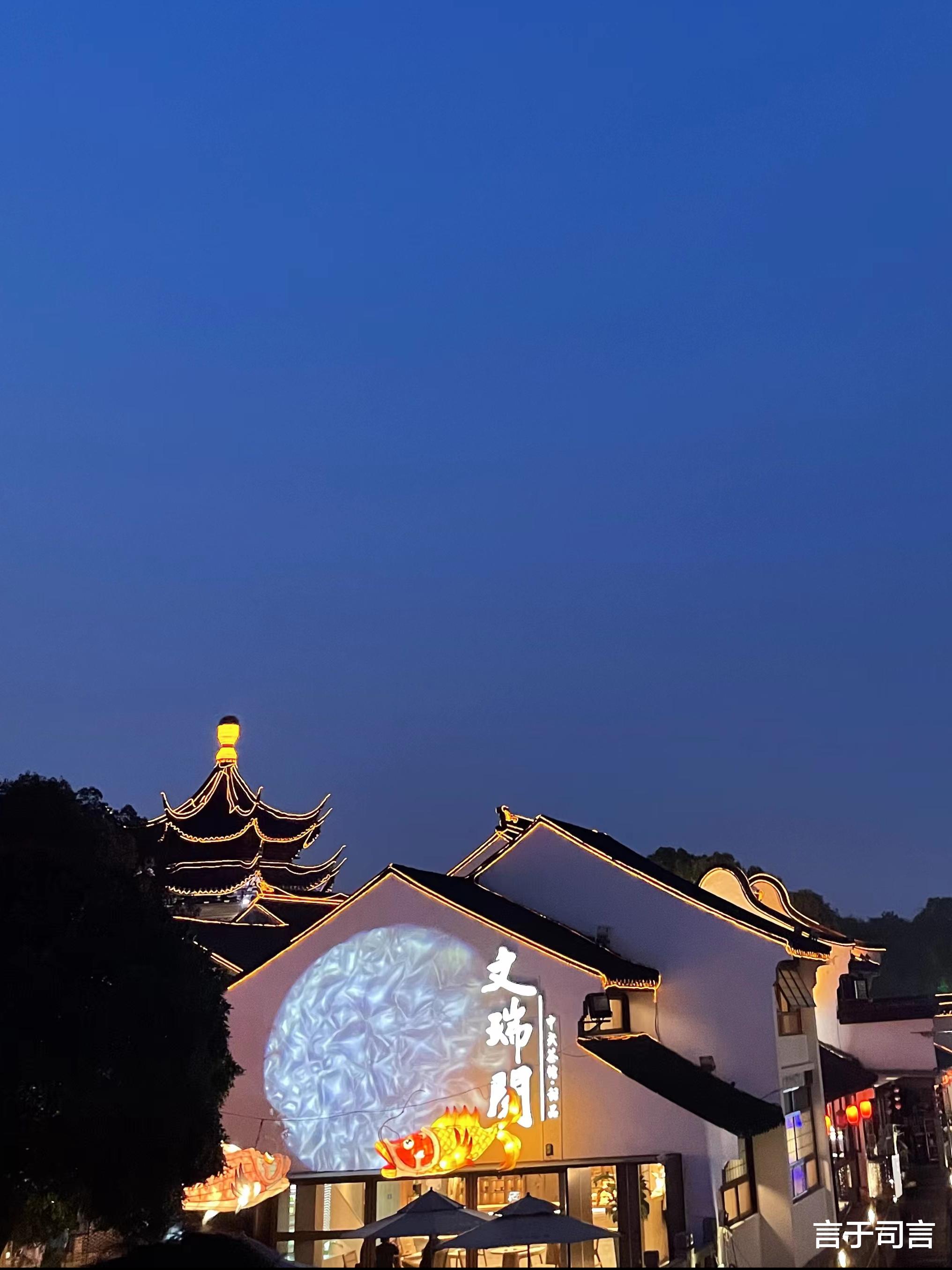 薛凯琪《苏州河》,因此心底泛起涟漪的应当不止一个人