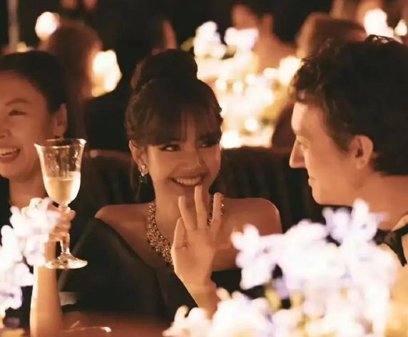 救命，Lisa好“臭”啊...