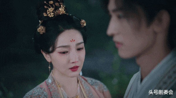 开播一天，拿下飙升榜第一！我断言：这部剧必将火遍全国！